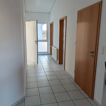 Ibb Ferien- Monteurwohnung 3 Schlafzimmer 3 Betten Апартаменты *