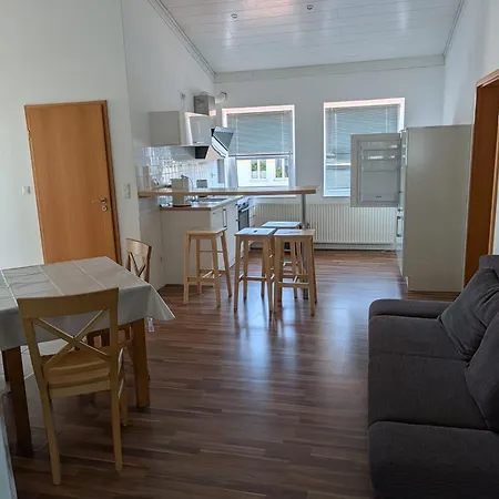 Ibb Ferien- Monteurwohnung 3 Schlafzimmer 3 Betten Апартаменты